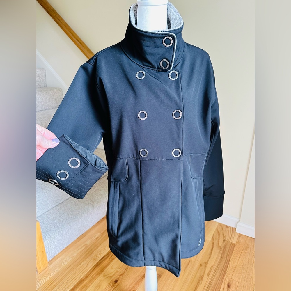 ISIS designer black stretch winter jacket. Weather resistant tech. Size 12.